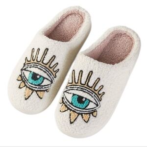 Evil Eye, Blue Eyes Ivory Cozy Soft Fleece Indoor Slippers LARGE 10-11 (42-43)